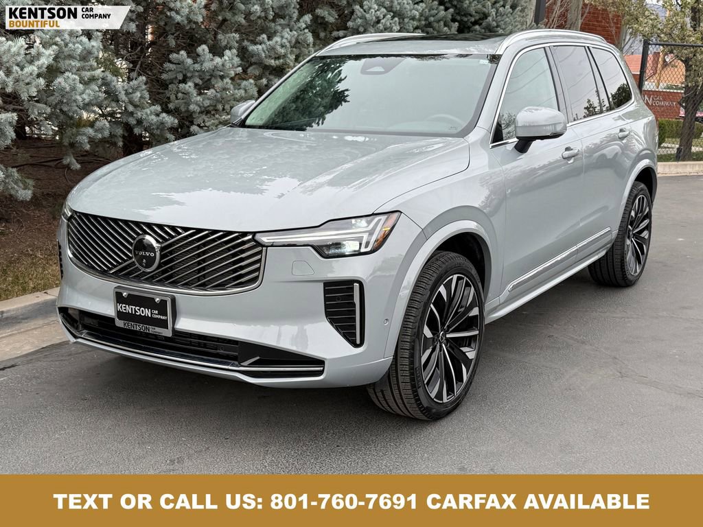 Used 2025 Volvo XC90 B5 Plus AWD/4WD image 3