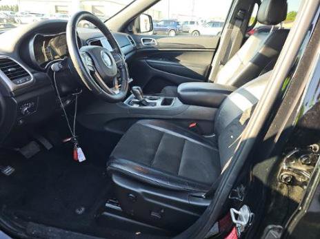 Used 2022 Jeep Grand Cherokee Laredo X AWD/4WD image 5