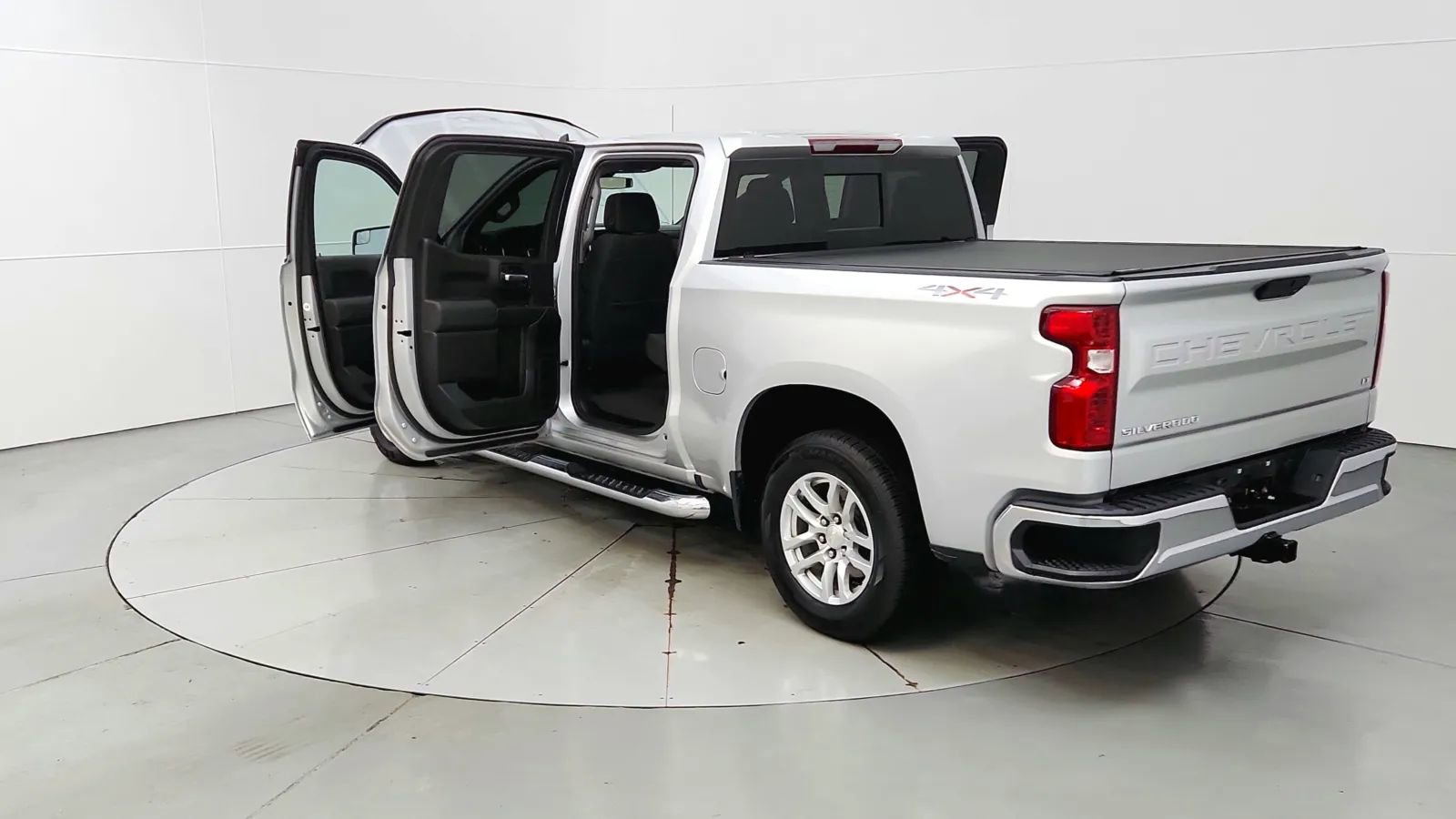 Used 2020 Chevrolet Silverado 1500 LT w/ All-Star Edition image 32