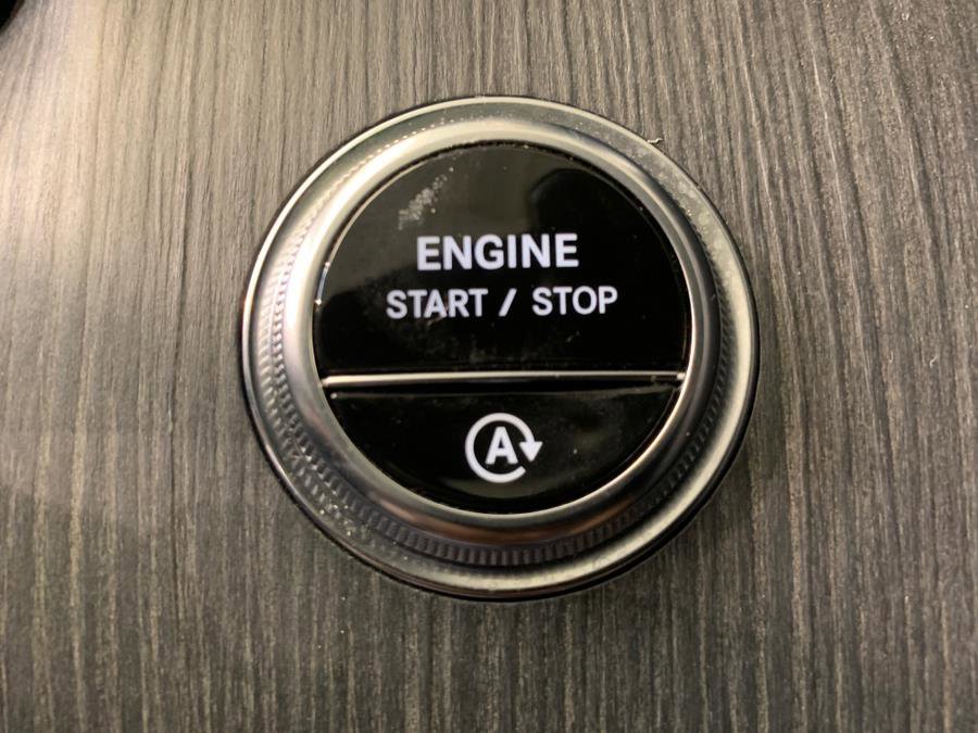 Used 2022 Mercedes-Benz C 300 4MATIC Sedan w/ Pinnacle Trim Package image 26