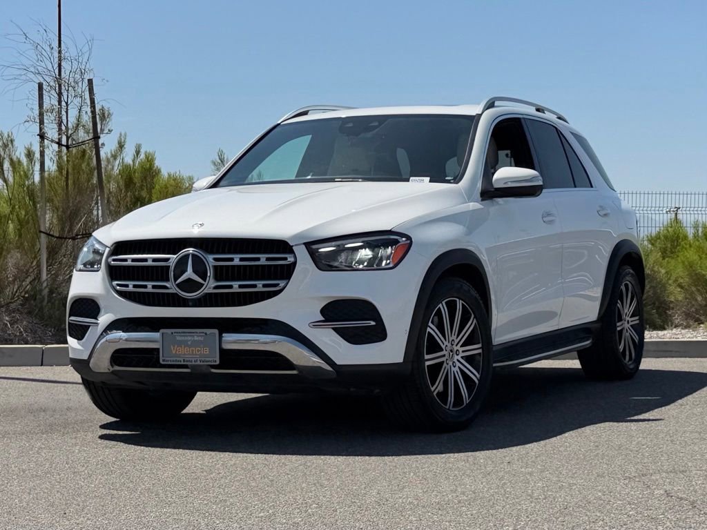 Used 2024 Mercedes-Benz GLE 450e 4MATIC image 2