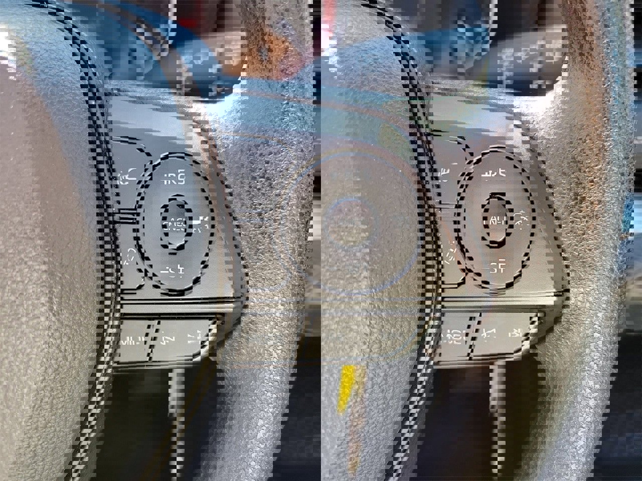 Used 2025 Toyota RAV4 LE image 20