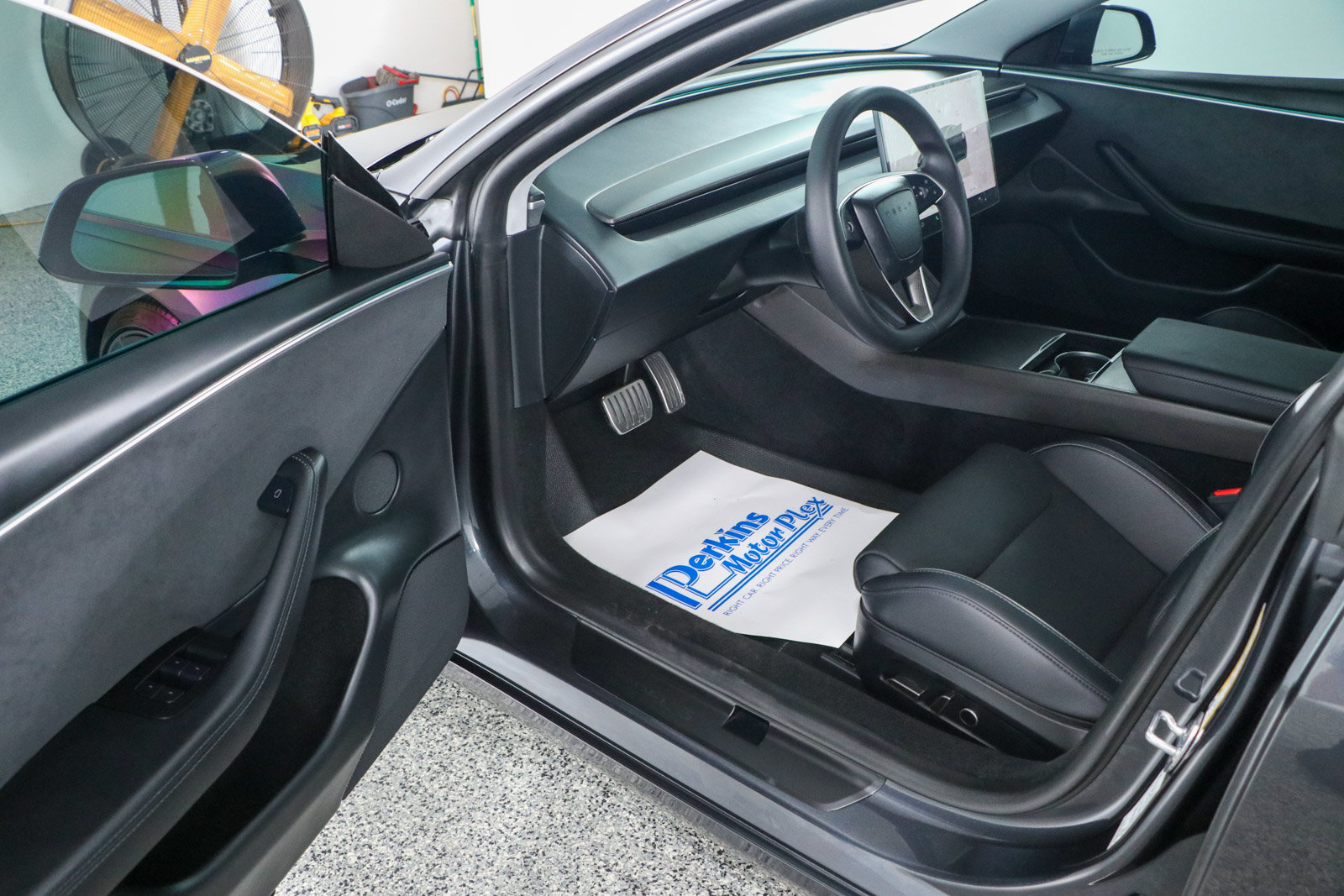 Used 2025 Tesla Model 3 Performance AWD/4WD image 3