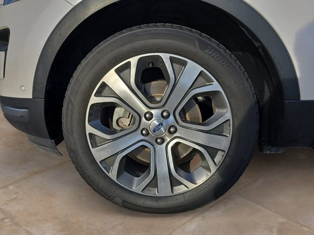 Used 2018 Ford Explorer Platinum image 14