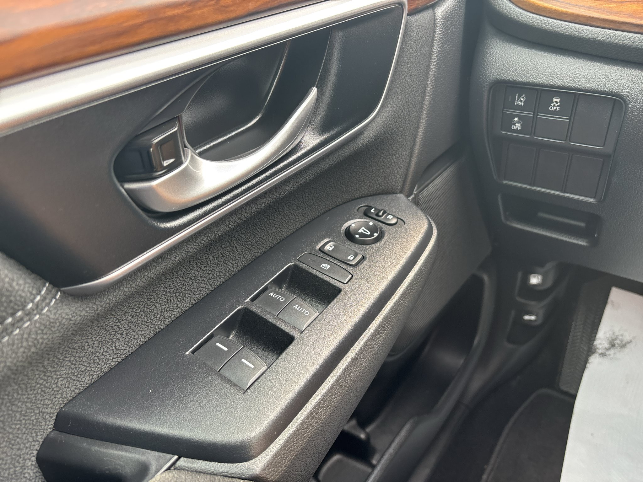 Used 2021 Honda CR-V EX image 39