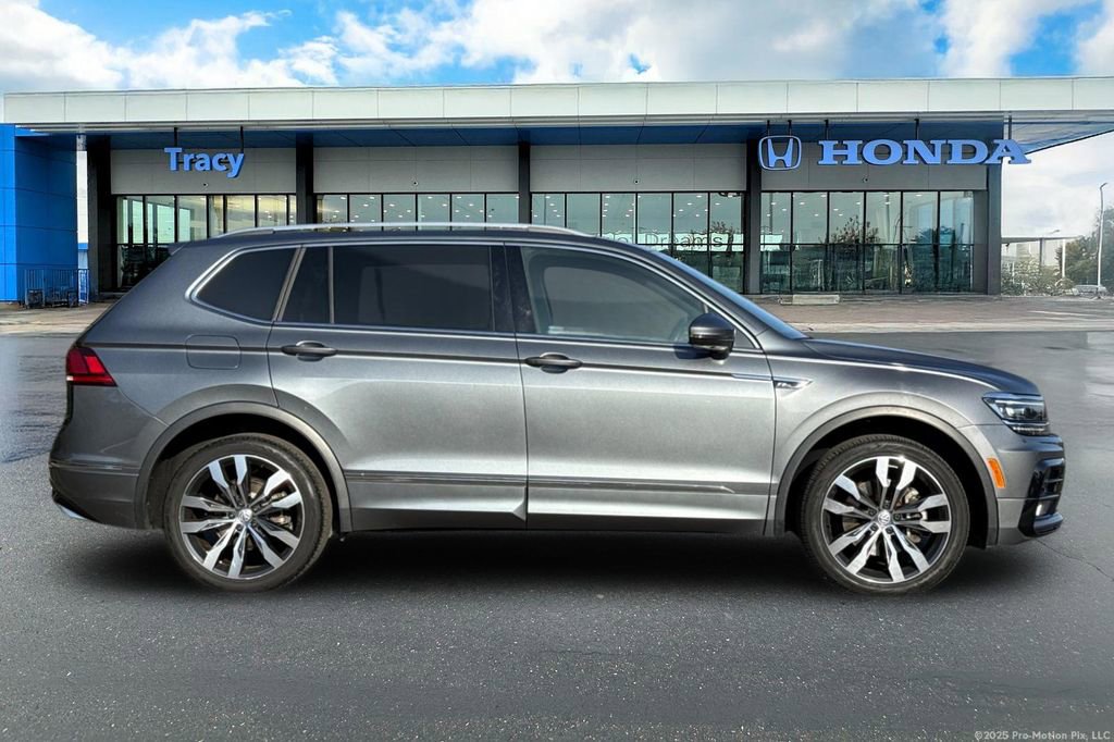 Used 2020 Volkswagen Tiguan SEL Premium R-Line image 3