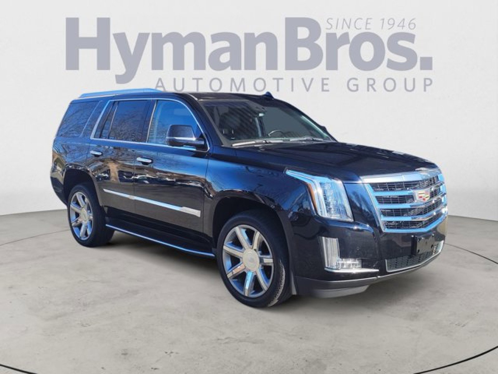 Used 2019 Cadillac Escalade Luxury image 1