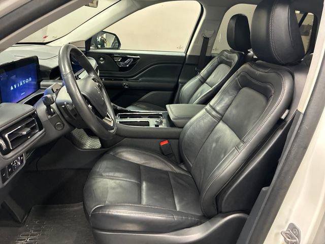 Used 2025 Lincoln Aviator Reserve w/ Jet Appearance Package RWD image 9