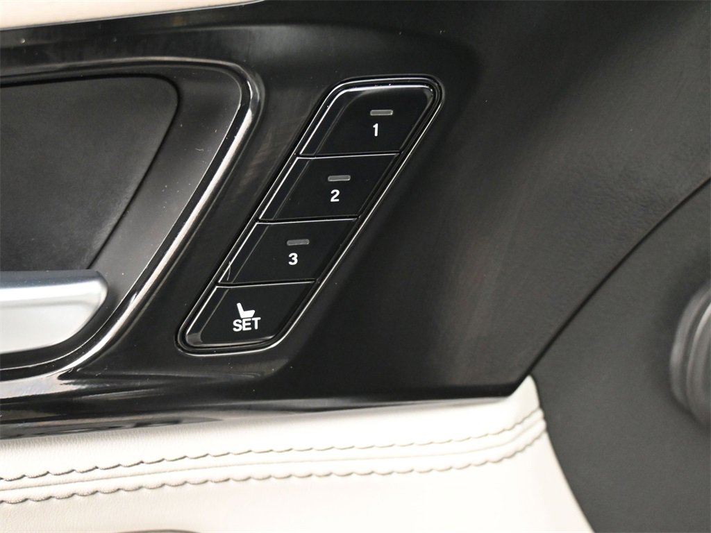 Used 2023 Acura MDX SH-AWD w/ Advance Package image 6