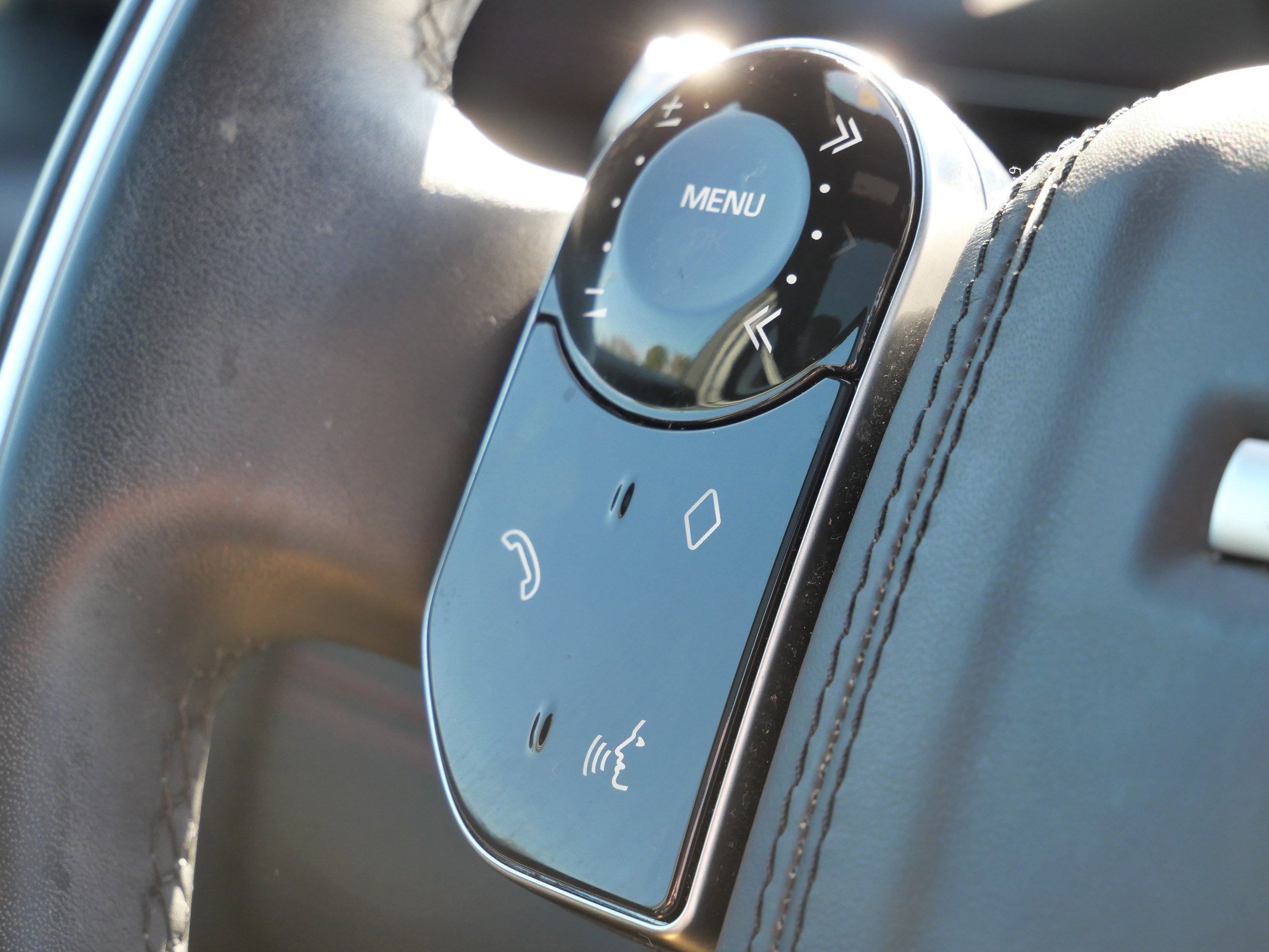 Used 2020 Land Rover Discovery Sport HSE R-Dynamic image 33