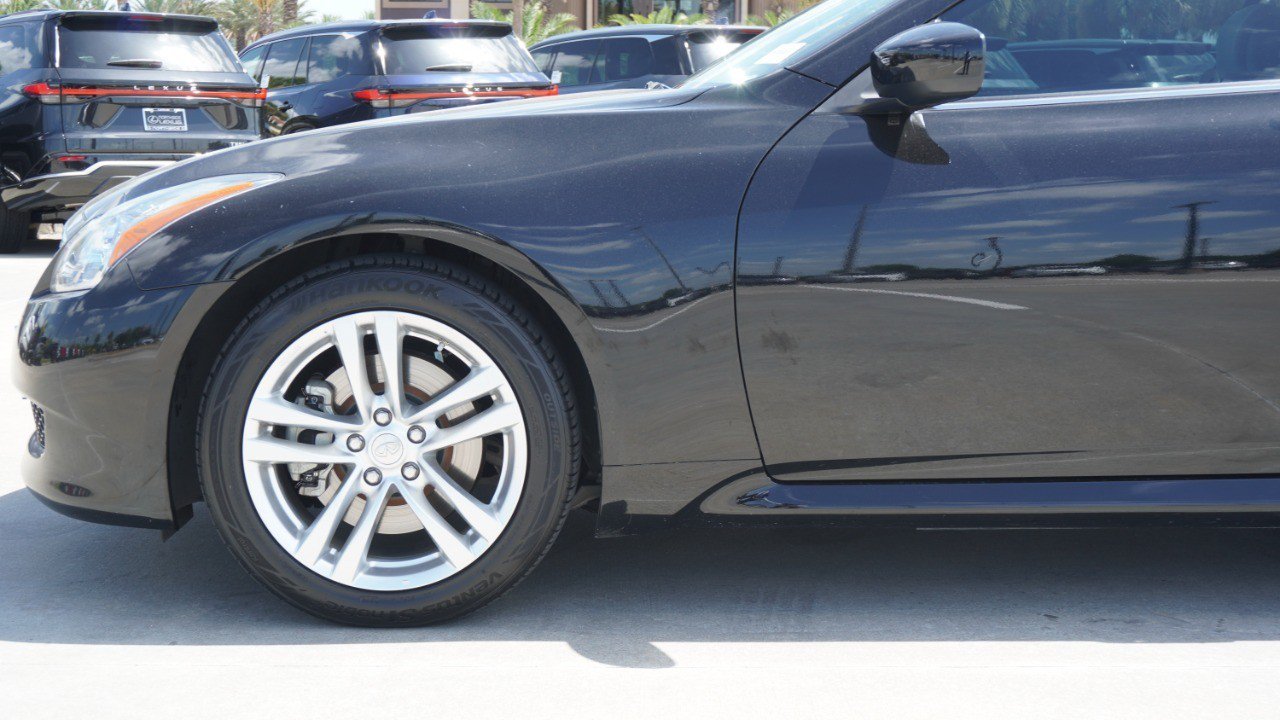 Used 2010 INFINITI G37 Convertible w/ Premium Pkg RWD image 10