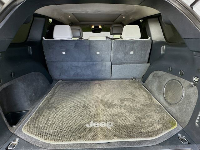 Used 2018 Jeep Grand Cherokee Summit image 28