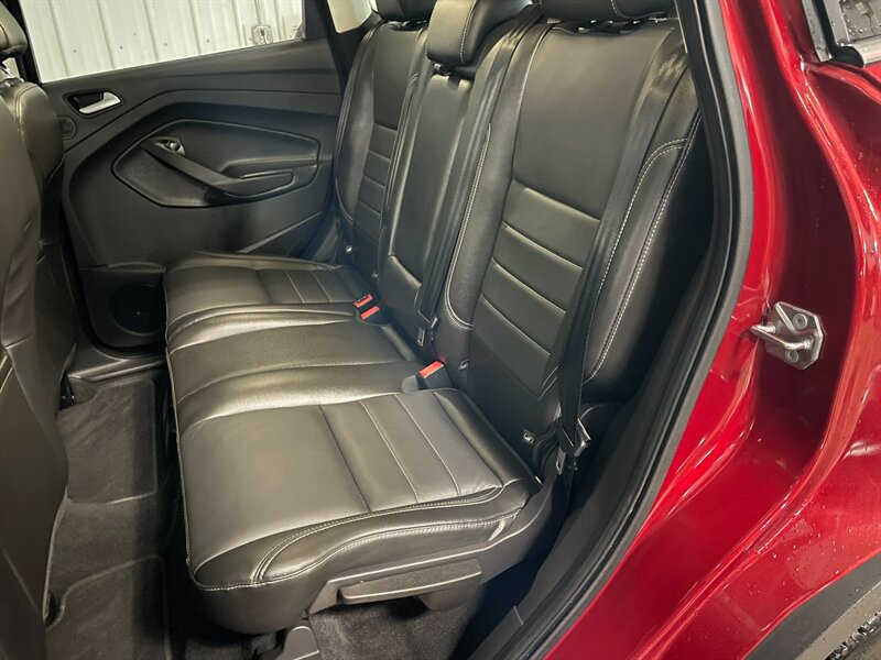 Used 2015 Ford Escape Titanium w/ Equipment Group 301A AWD/4WD image 19