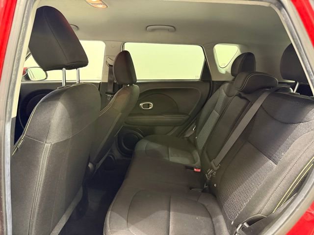 Used 2015 Kia Soul + image 20