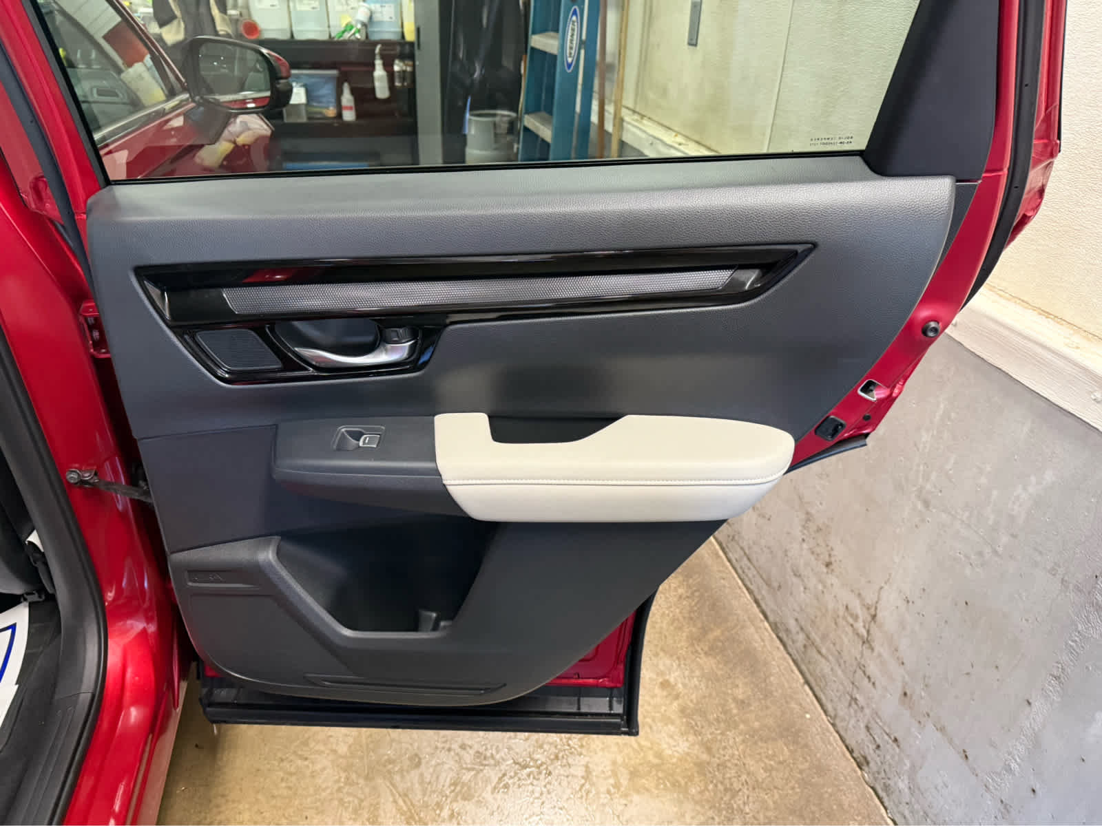 Used 2024 Honda CR-V EX-L image 28