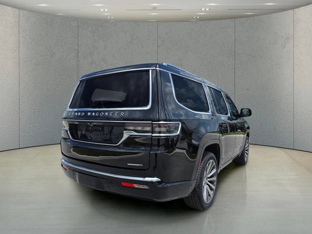 Used 2022 Jeep Grand Wagoneer Series II AWD/4WD image 4