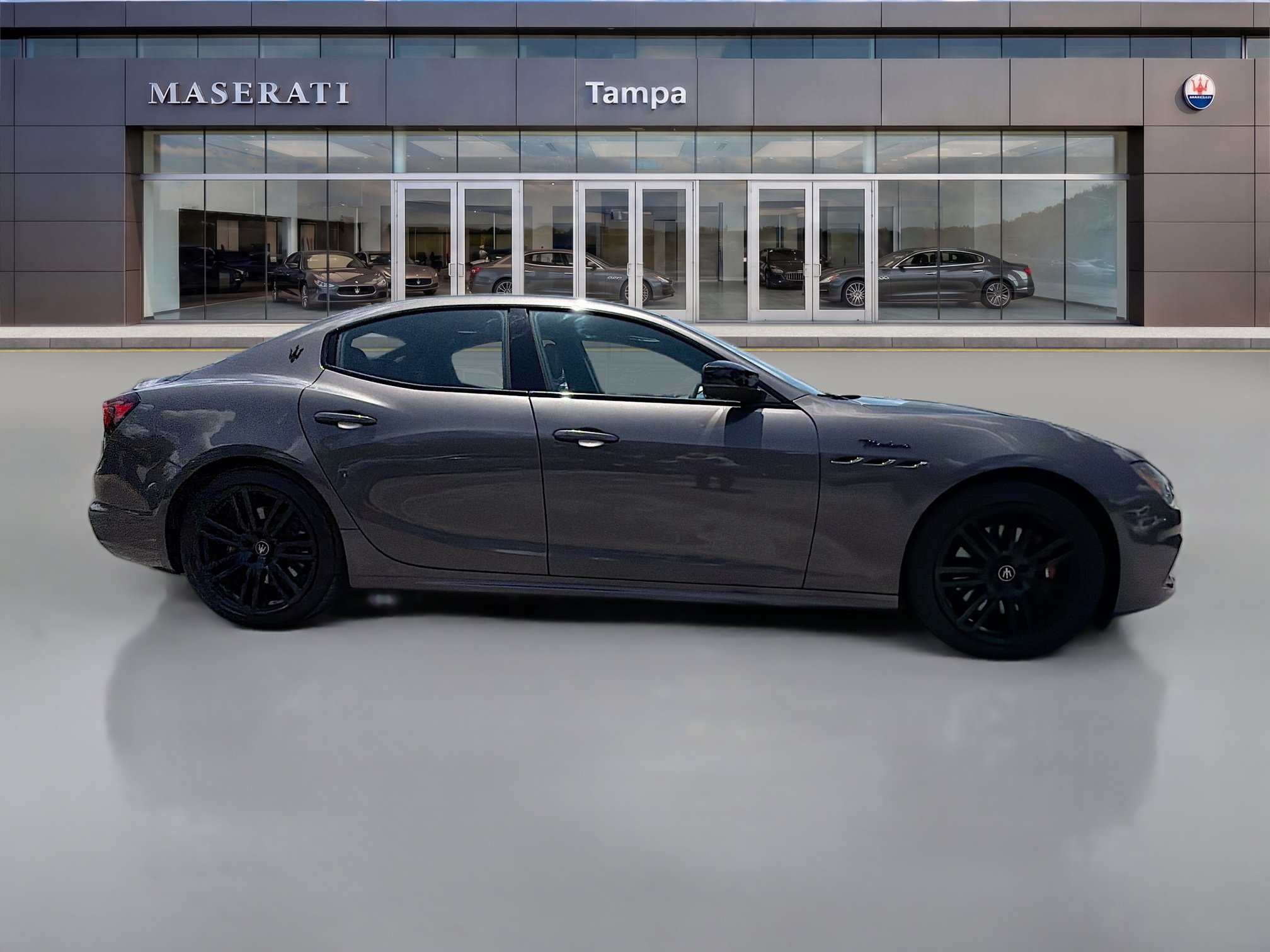 Used 2023 Maserati Ghibli Modena RWD image 2