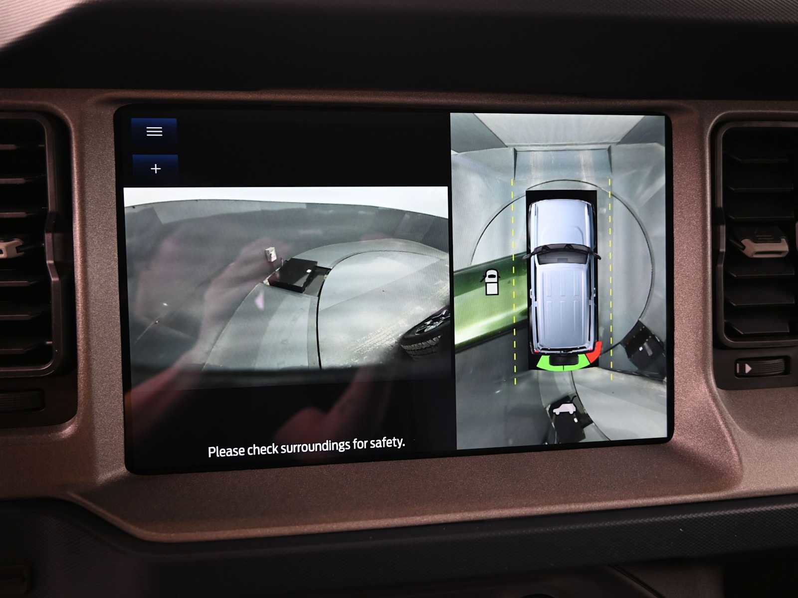 New 2024 Ford Bronco Outer Banks image 13