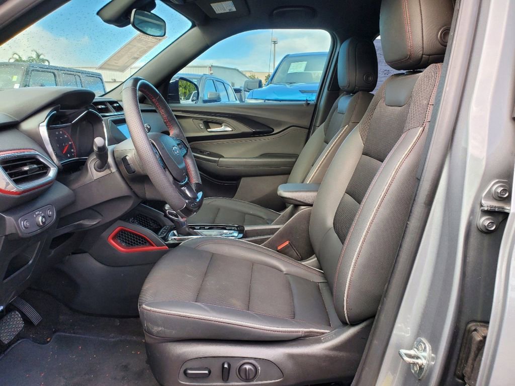 Used 2023 Chevrolet TrailBlazer RS image 14