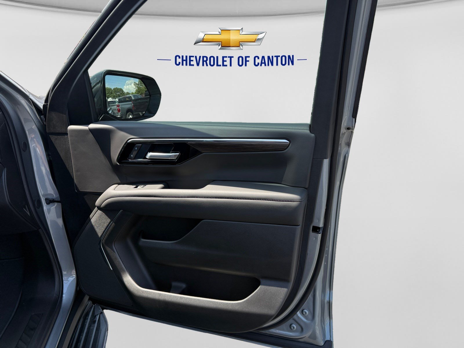 New 2026 Chevrolet Tahoe LS w/ LS Custom Edition AWD/4WD image 14
