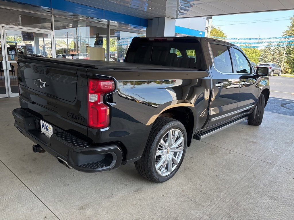Used 2022 Chevrolet Silverado 1500 High Country w/ High Country Premium Package image 5