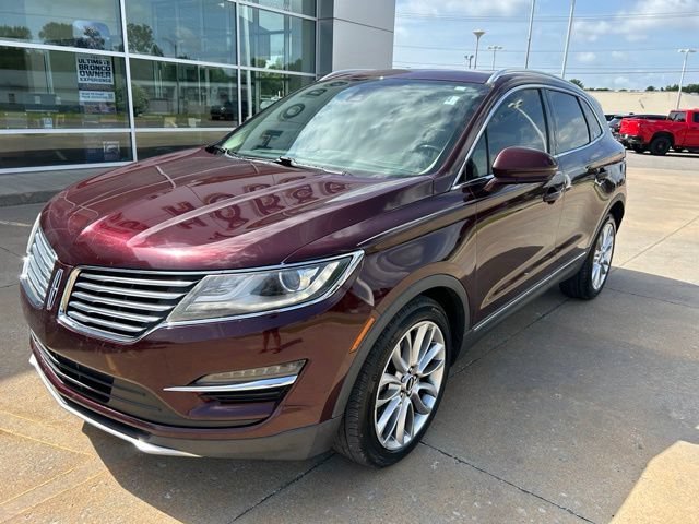 Used 2017 Lincoln MKC Reserve w/ Lincoln MKC Climate Package FWD image 2