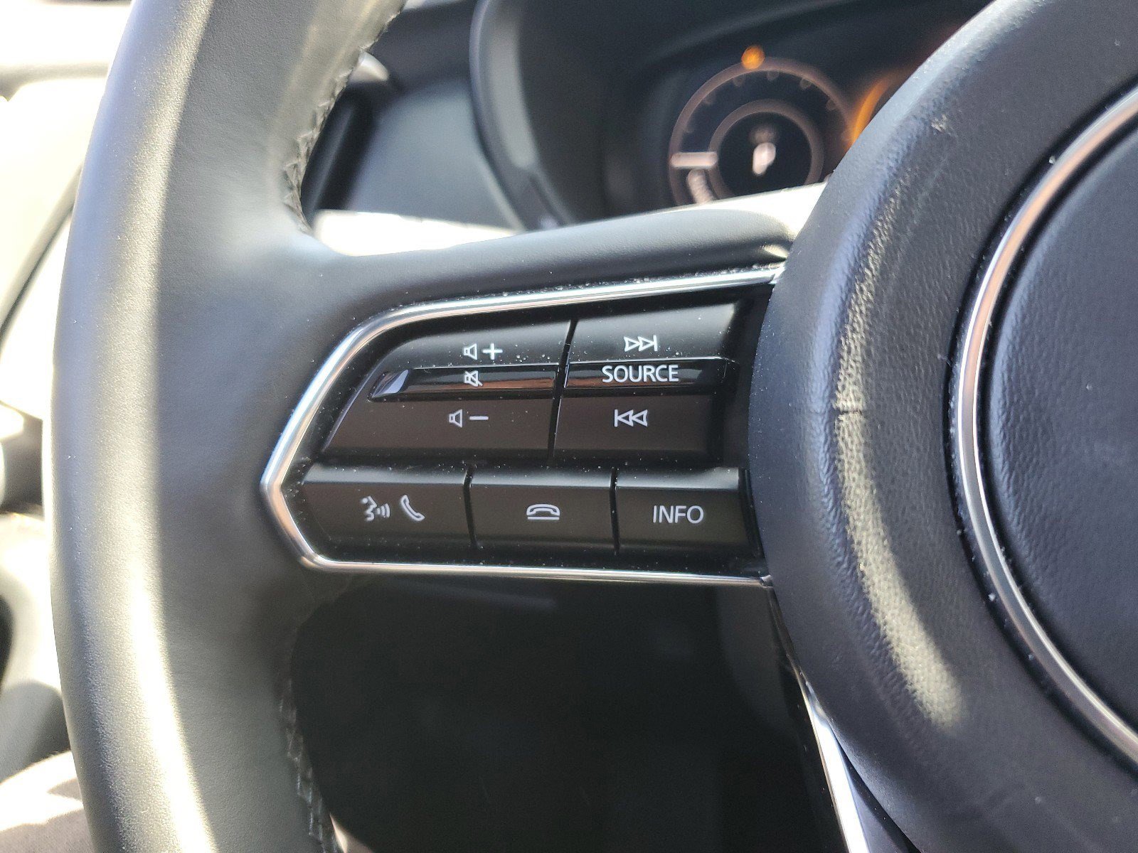 Used 2025 MAZDA CX-70 Plug-In Hybrid w/ Premium Plus image 23