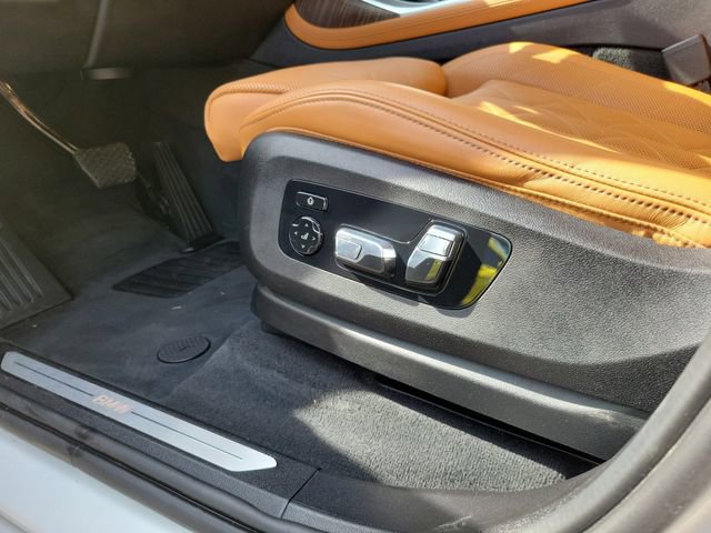 Used 2023 BMW X7 xDrive40i AWD/4WD image 10