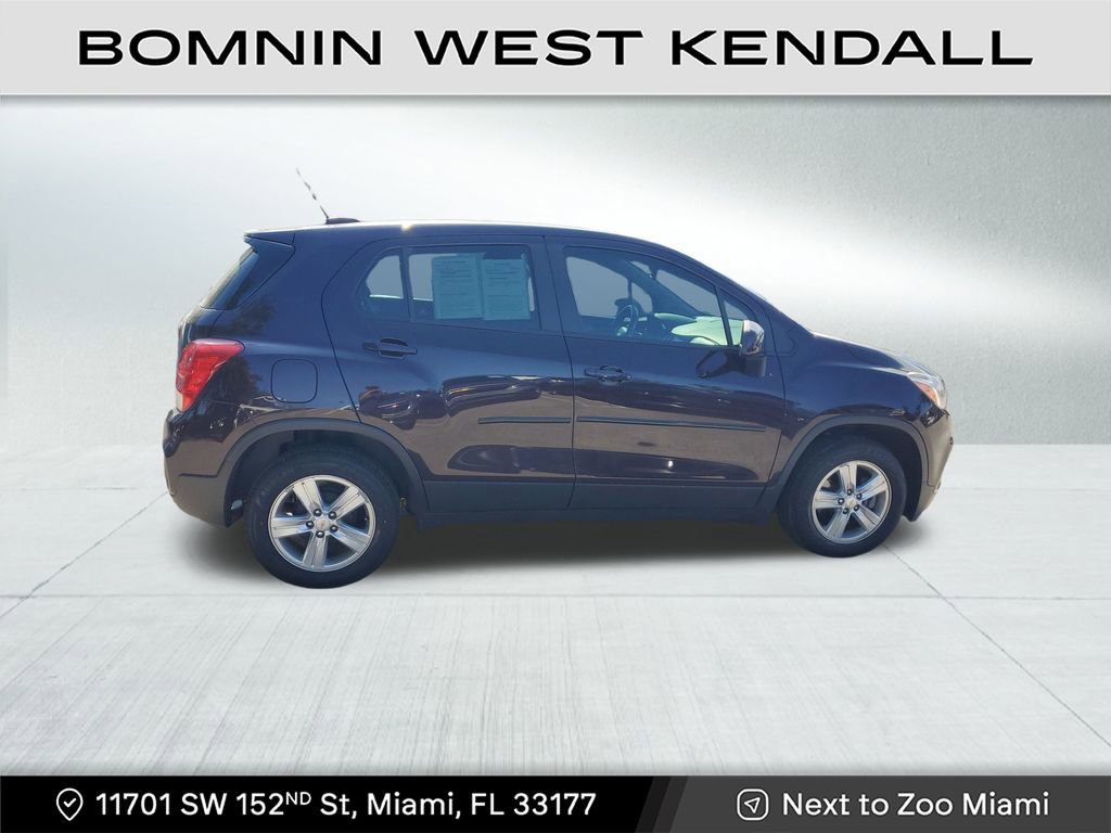 Used 2021 Chevrolet Trax LS image 8