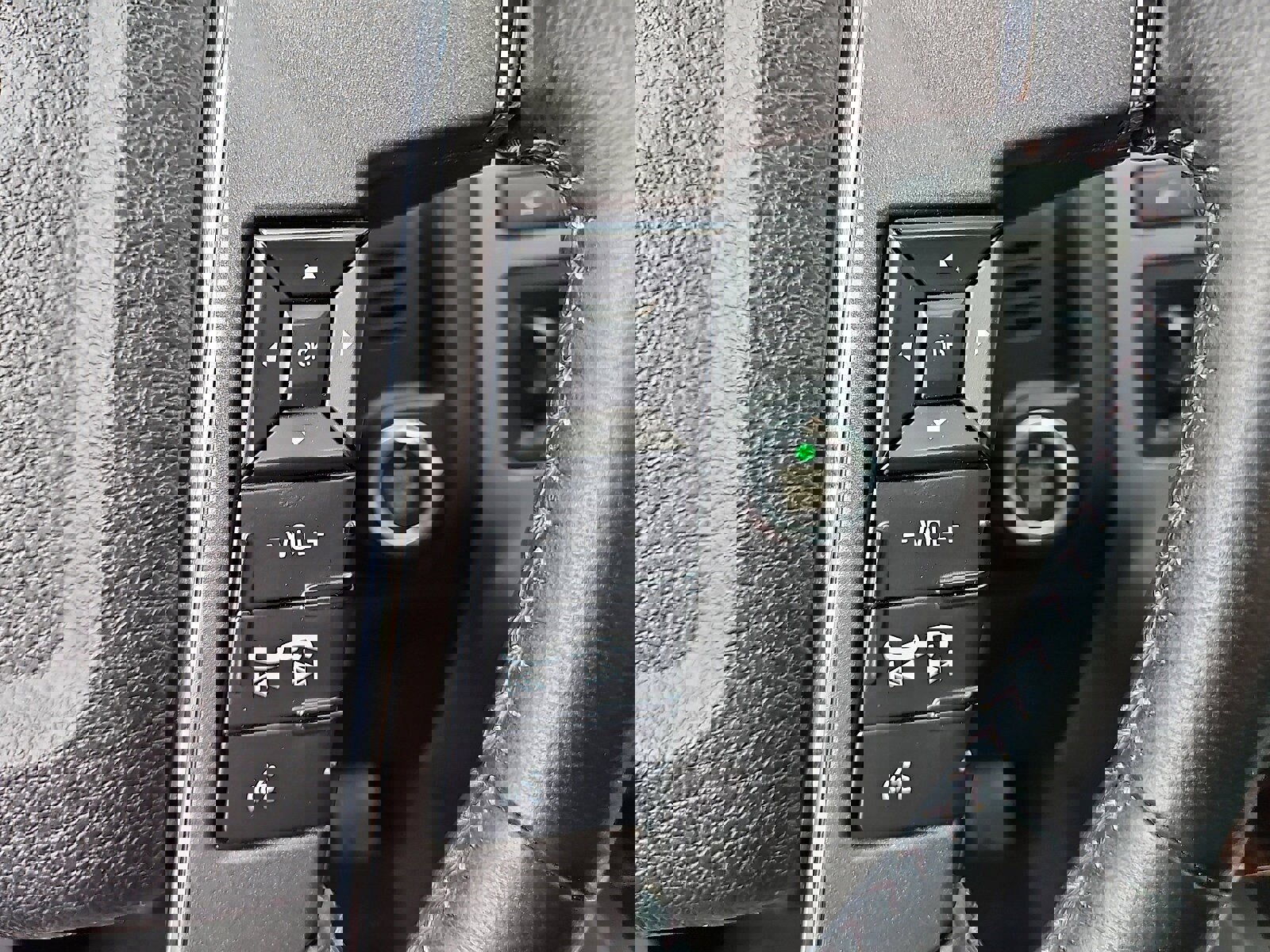 Used 2015 Ford Expedition Platinum image 17