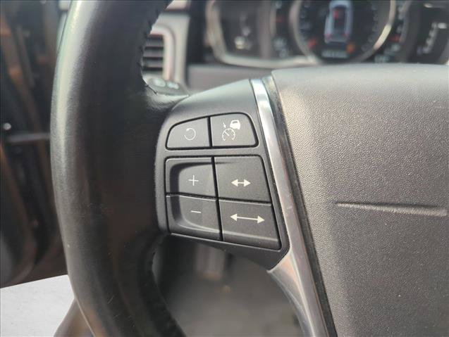 Used 2016 Volvo XC70 T5 Platinum w/ Climate Package FWD image 14