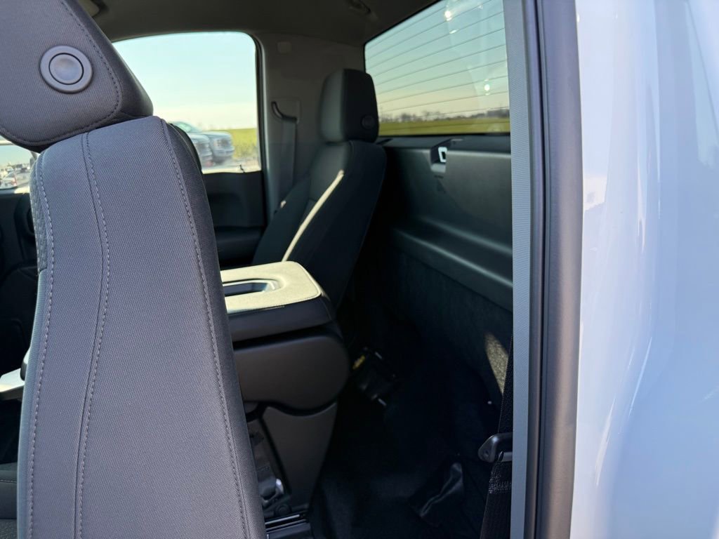 Used 2025 GMC Sierra 1500 Pro w/ Pro Value Package AWD/4WD image 13