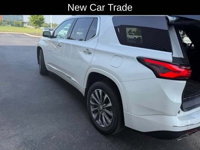 Used 2022 Chevrolet Traverse Premier w/ LPO, Floor Liner Package AWD/4WD image 16