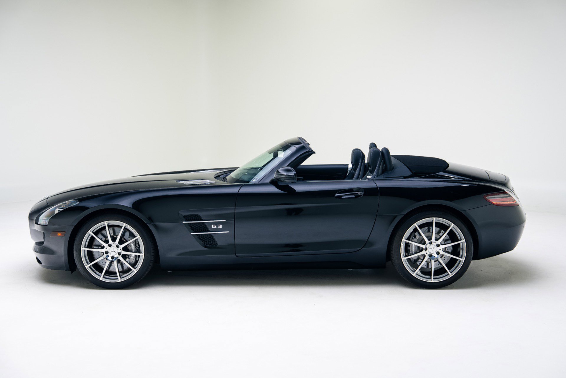 Used 2012 Mercedes-Benz SLS AMG image 12