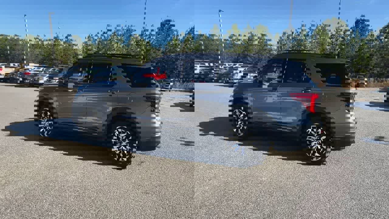 Used 2023 Ford Explorer ST-Line w/ Class IV Trailer Tow Package image 6