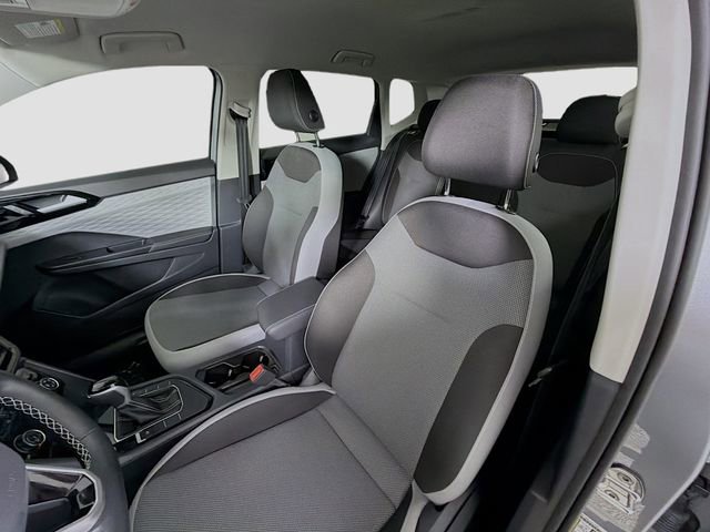 Used 2024 Volkswagen Taos S FWD image 11
