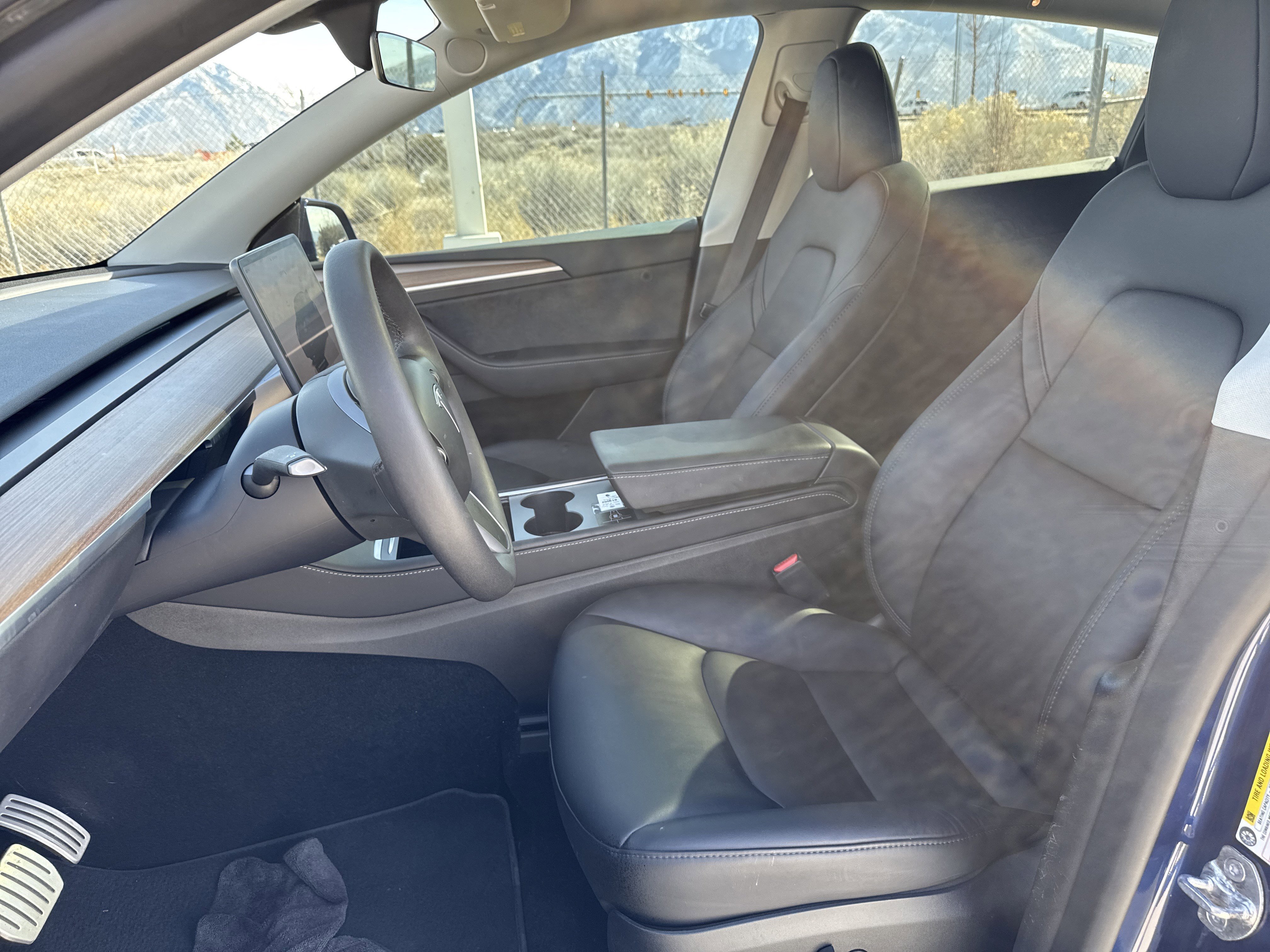 Used 2025 Tesla Model Y Performance image 18