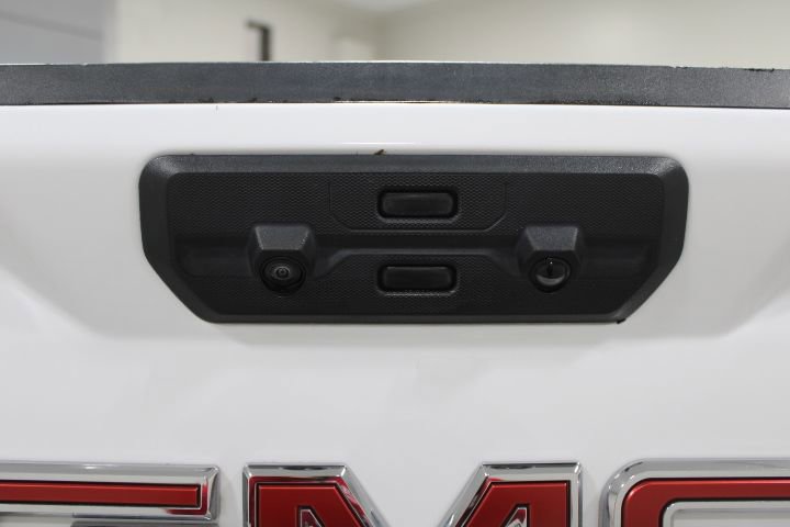 Used 2024 GMC Sierra 1500 AT4 w/ Technology Package image 16