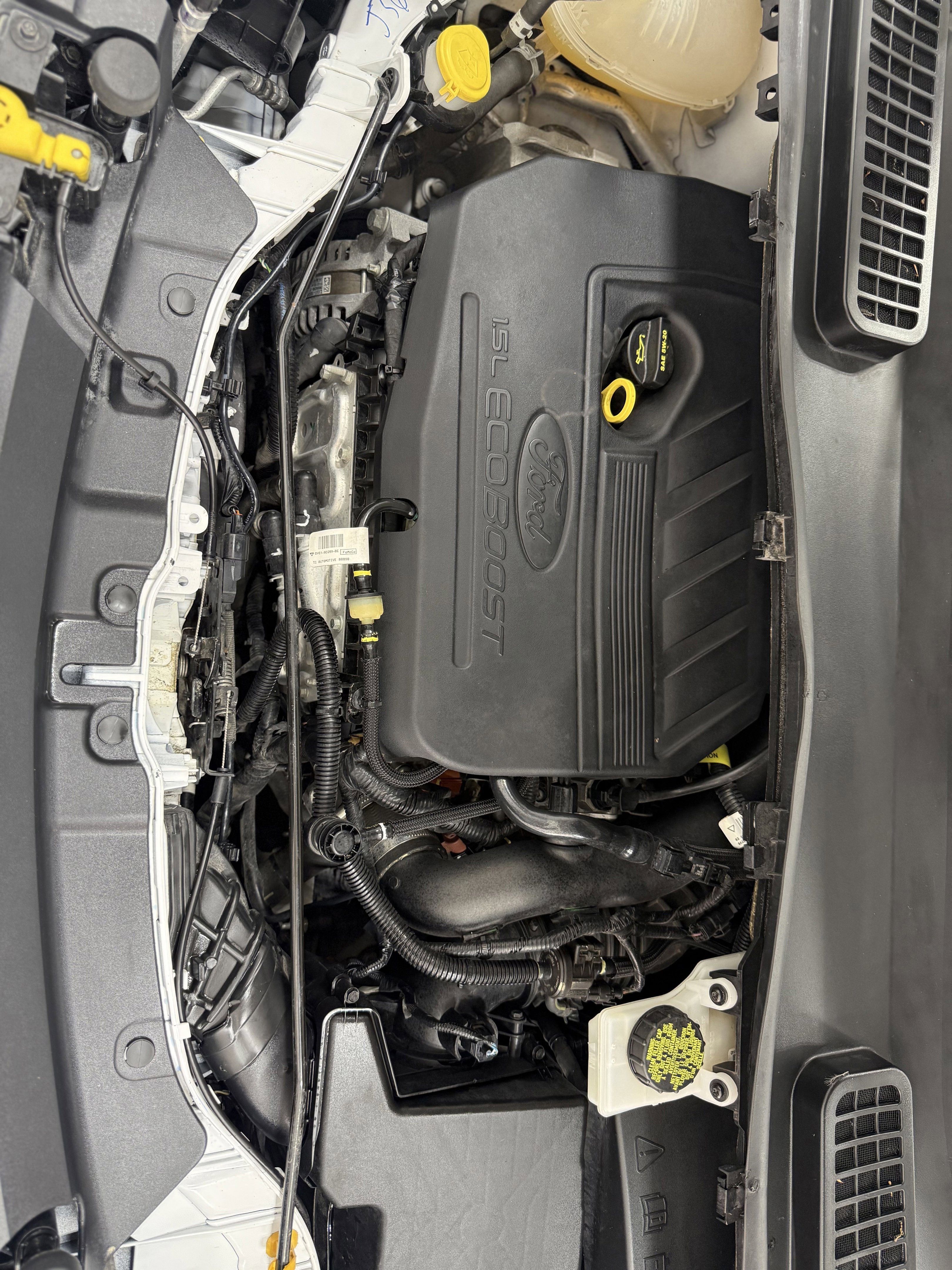 Used 2018 Ford Escape SE w/ SE Sync 3 Package image 27