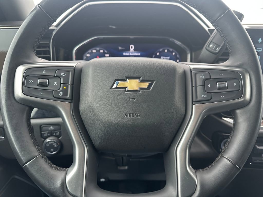 Used 2025 Chevrolet Silverado 1500 LT image 24