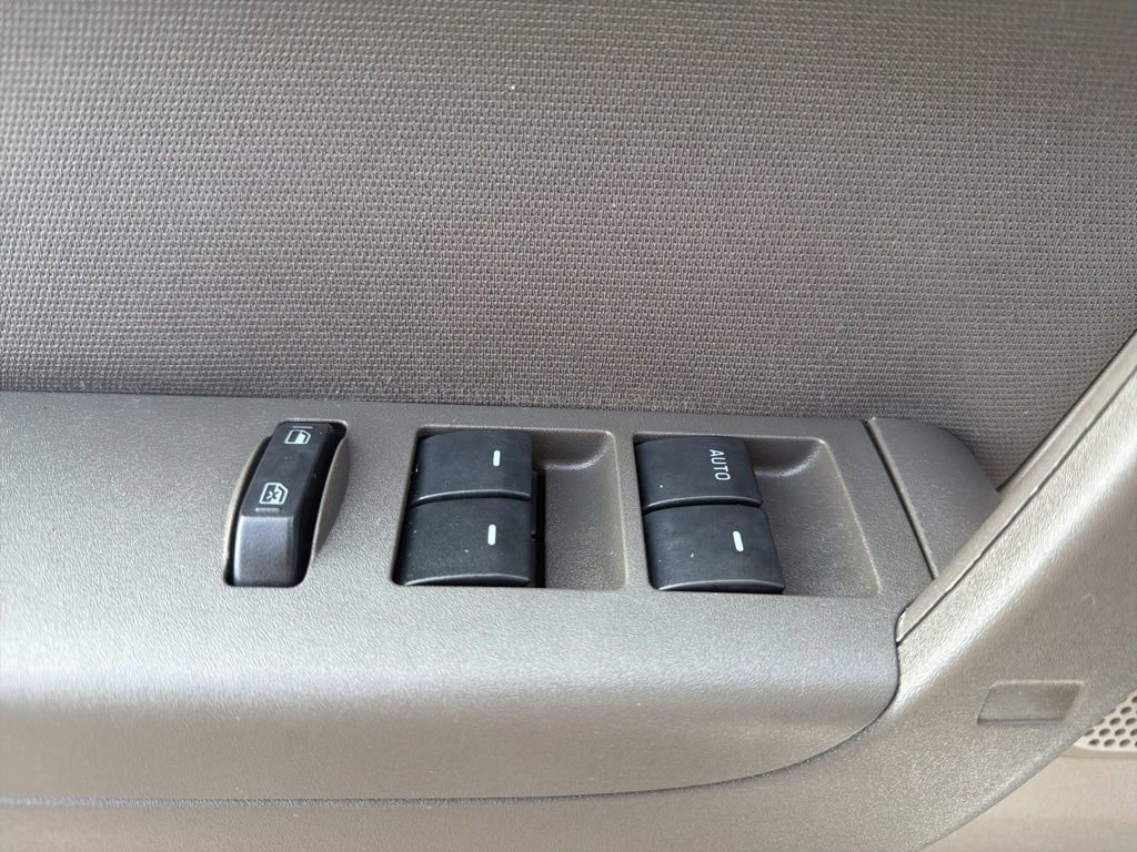 Used 2008 Ford Focus SE image 25