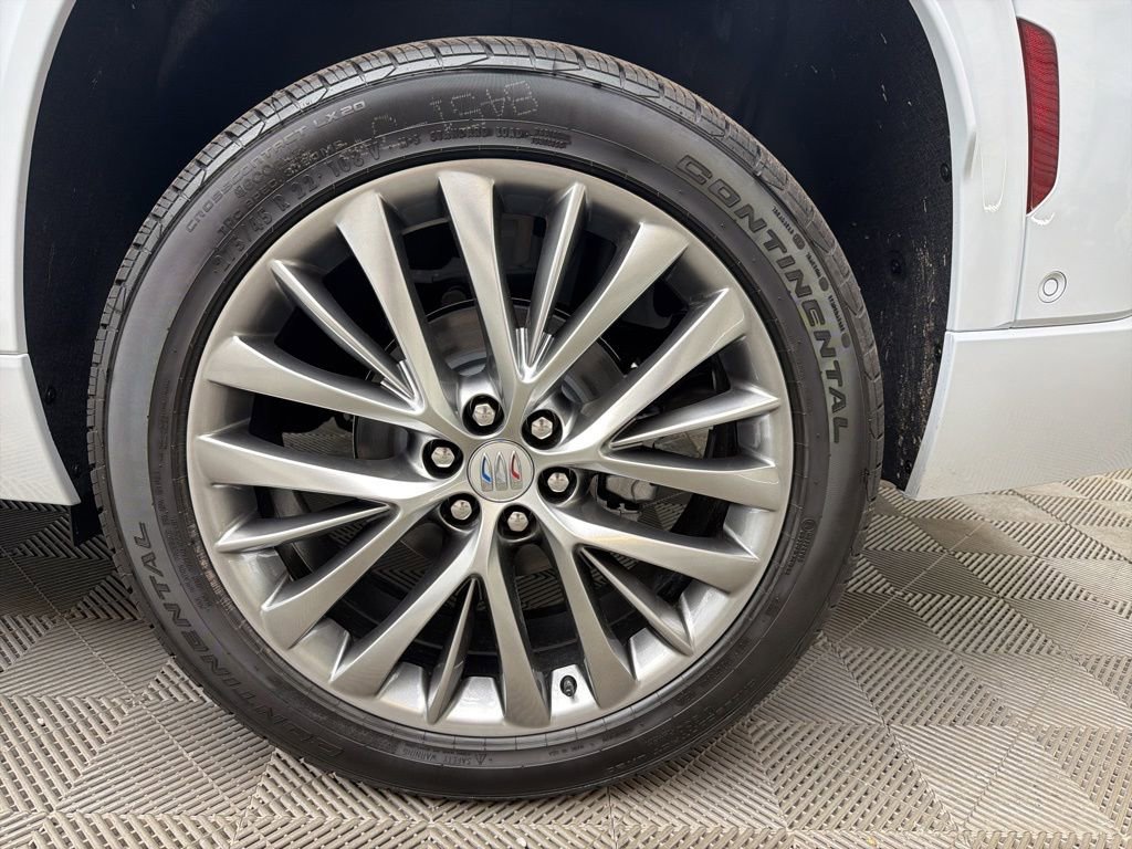 New 2026 Buick Enclave Avenir w/ Super Cruise Package image 4
