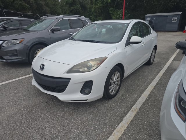 Used 2012 MAZDA MAZDA3 i Grand Touring w/ Tech Pkg FWD image 2