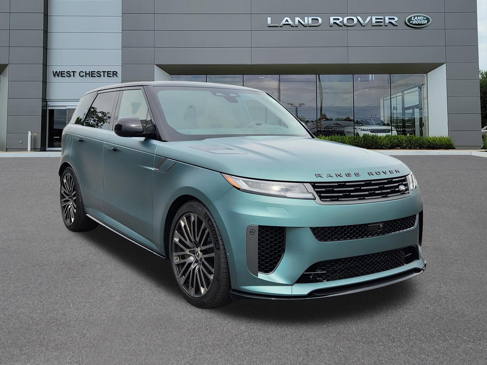 Used 2025 Land Rover Range Rover Sport SV Edition Two AWD/4WD image 2