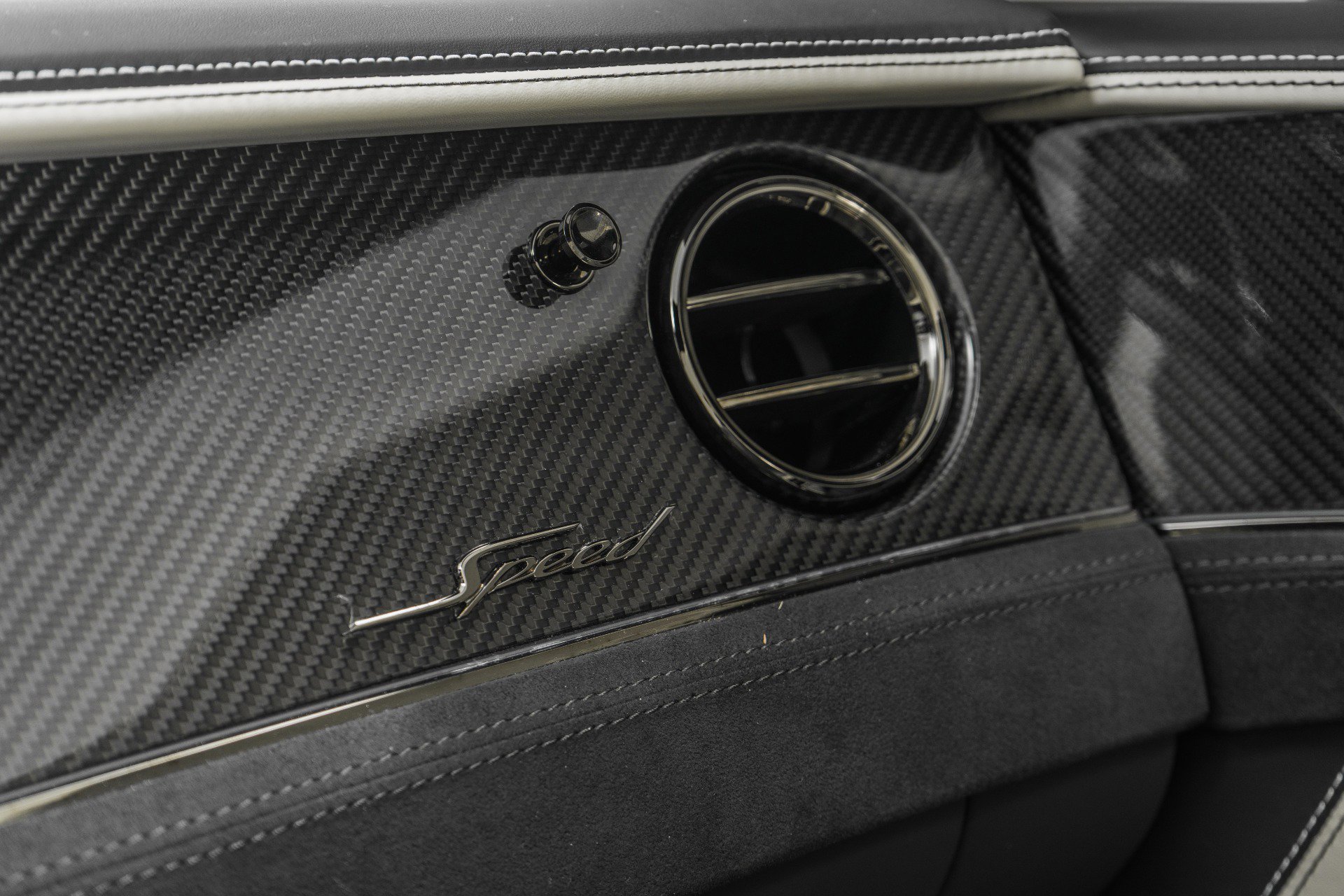 Used 2025 Bentley Continental GT Speed image 34