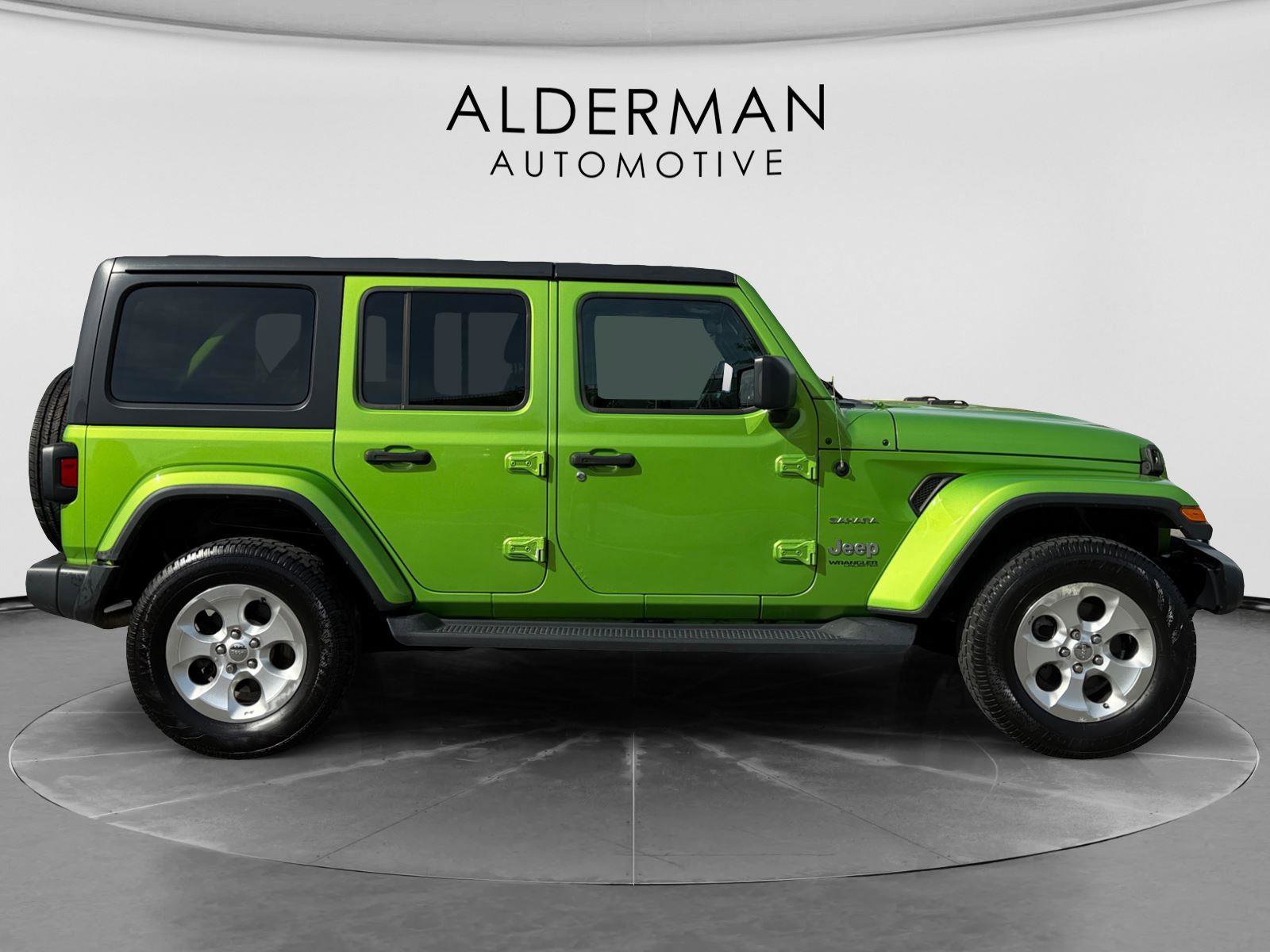 Used 2018 Jeep Wrangler Unlimited Sahara w/ Dual Top Group image 6