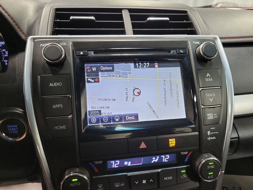 Used 2015 Toyota Camry XSE w/ Moonroof Package image 18