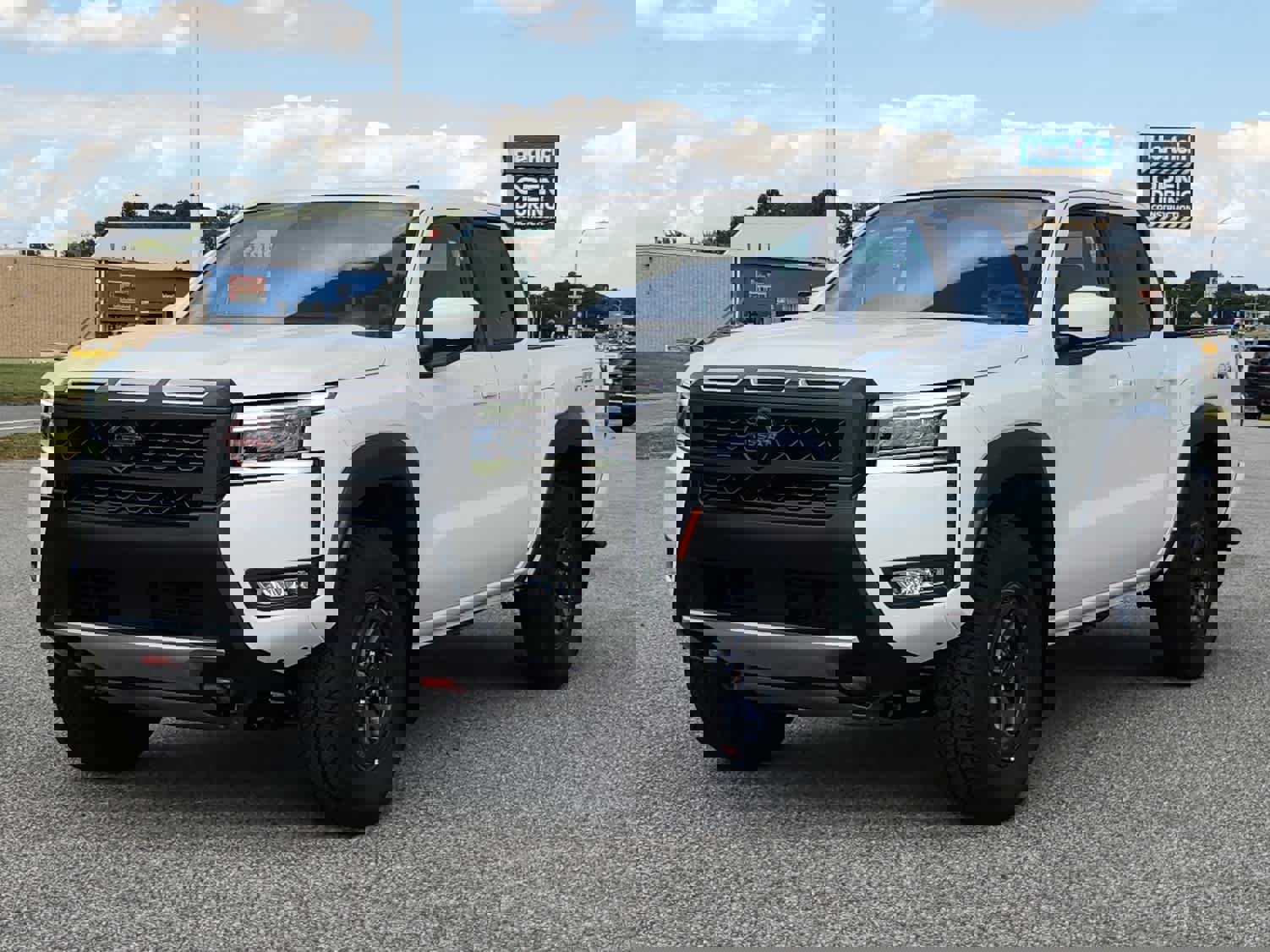New 2025 Nissan Frontier PRO-4X image 1
