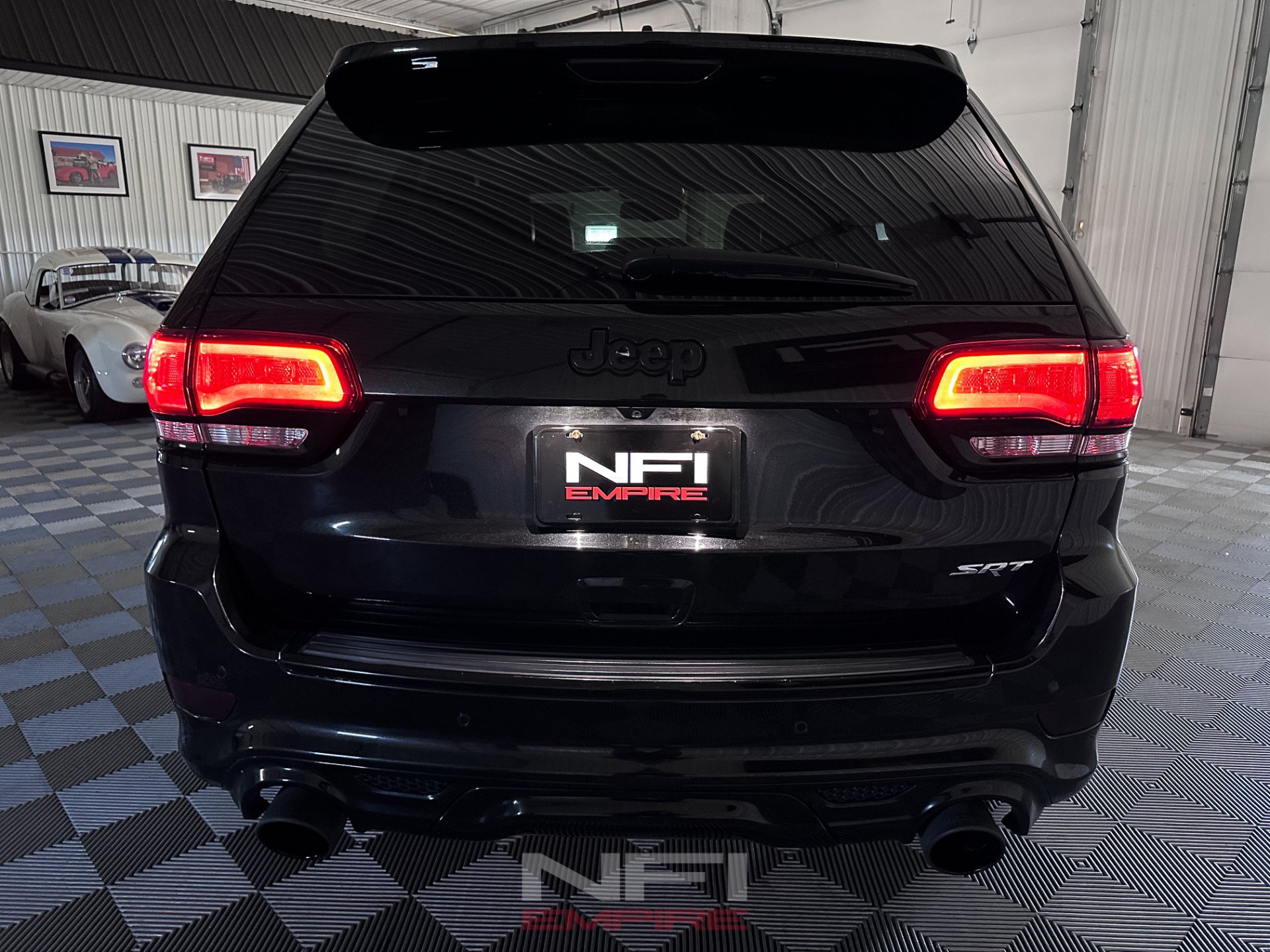 Used 2016 Jeep Grand Cherokee SRT AWD/4WD image 61