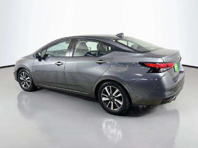 Used 2021 Nissan Versa SV FWD image 7